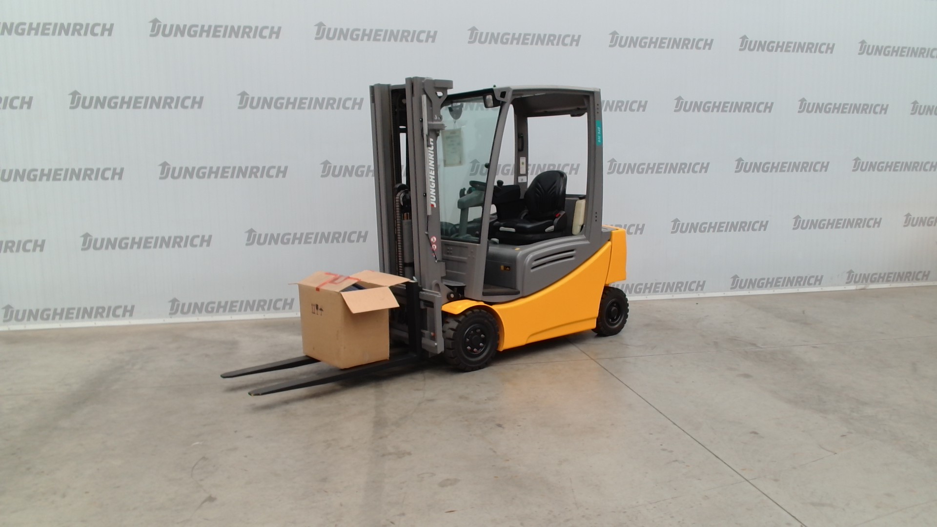 EFG 316 — Truck photo · FN617995