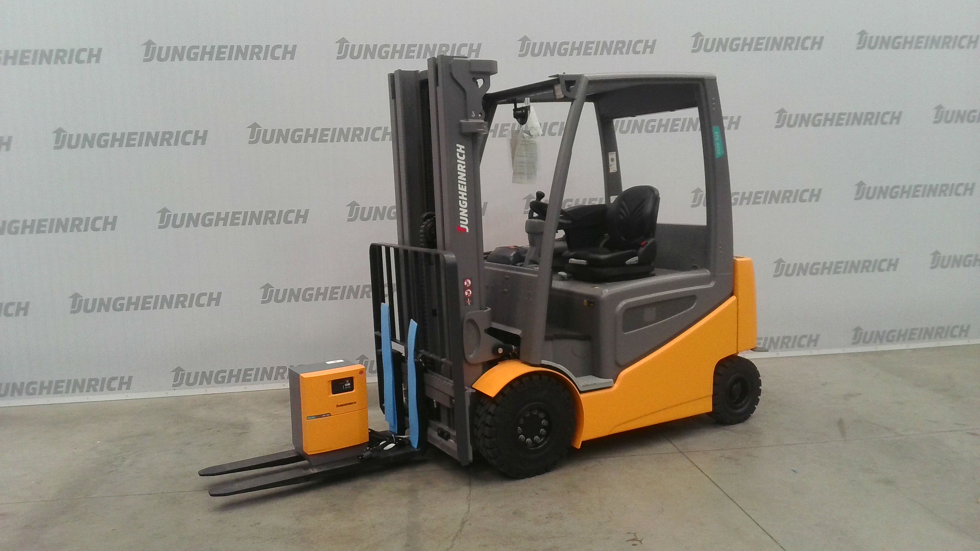EFG 425k — Truck photo · FN623830