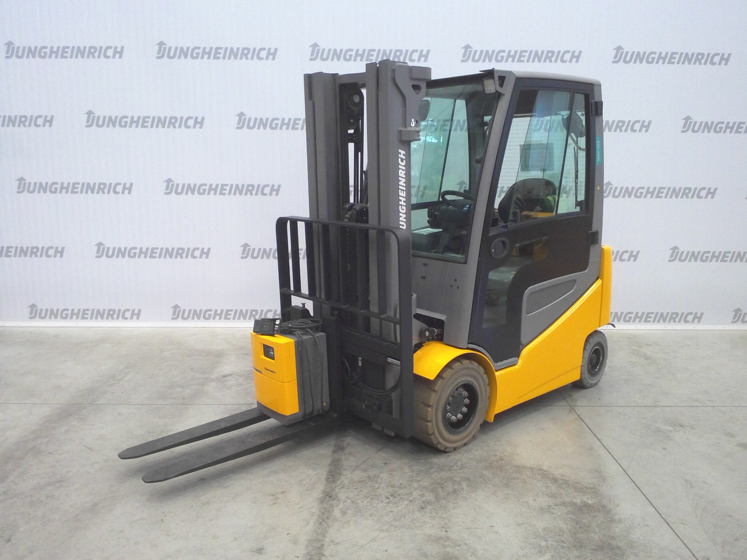 EFG 430k — Truck photo · FN631397